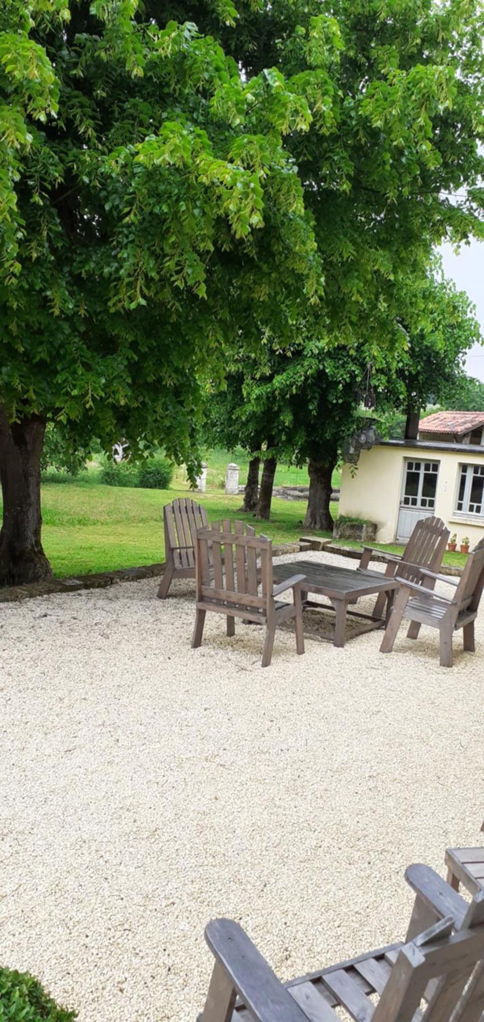 Maison Blanche Cherval エクステリア 写真